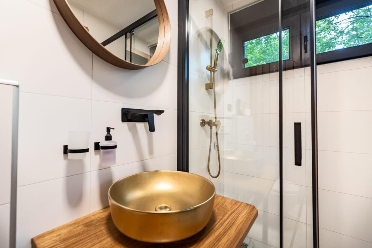 Apartament Tree Elements Treehouse Retreat Slunj Zewnętrze zdjęcie